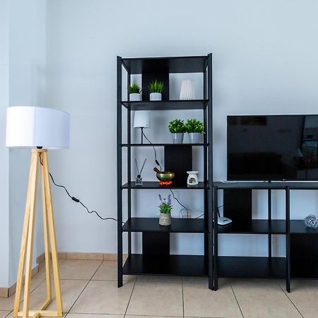 Beautiful 2 Bed Apartment In Paphos Cyprus Екстериор снимка