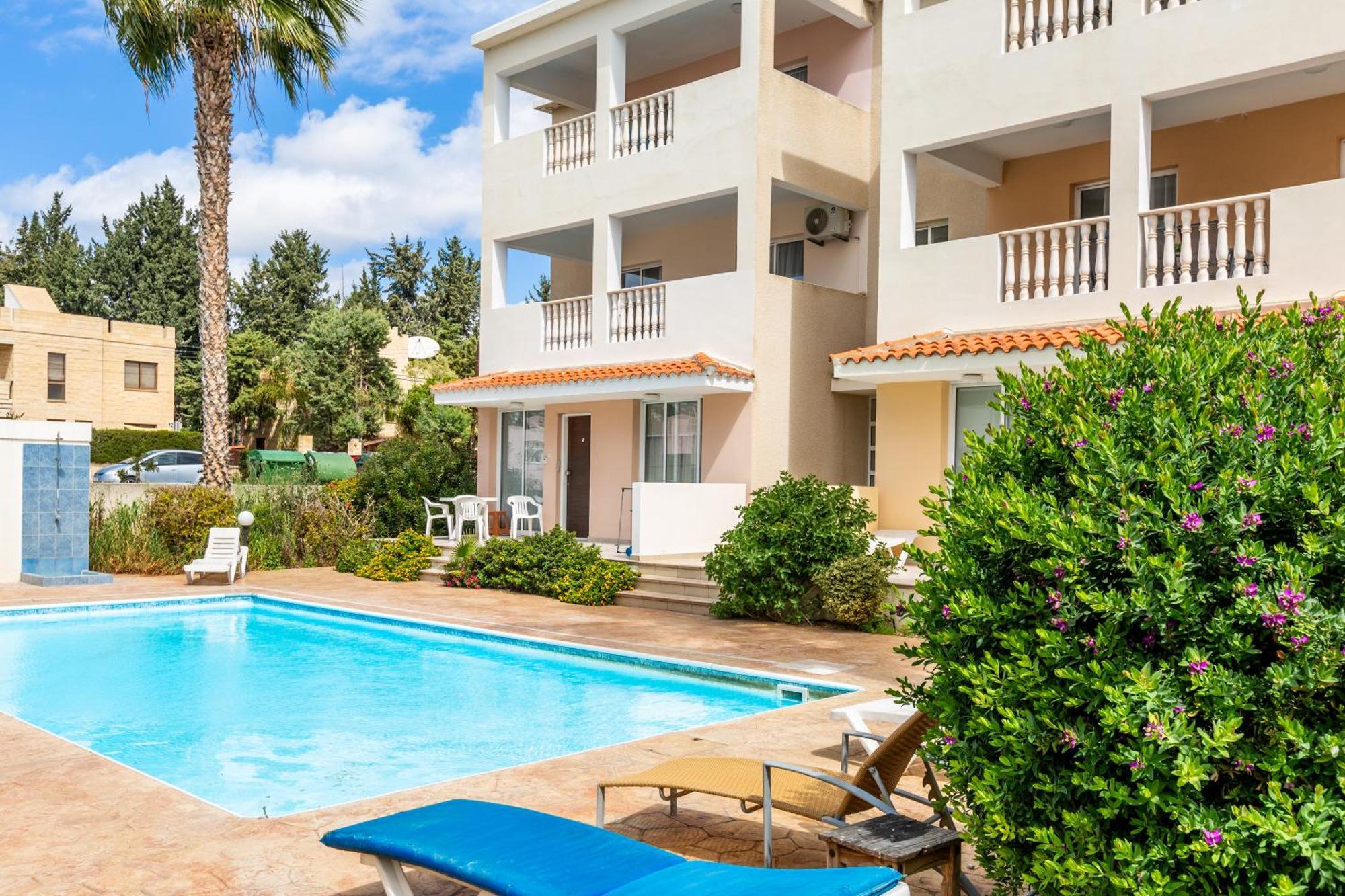 Beautiful 2 Bed Apartment In Paphos Cyprus Екстериор снимка