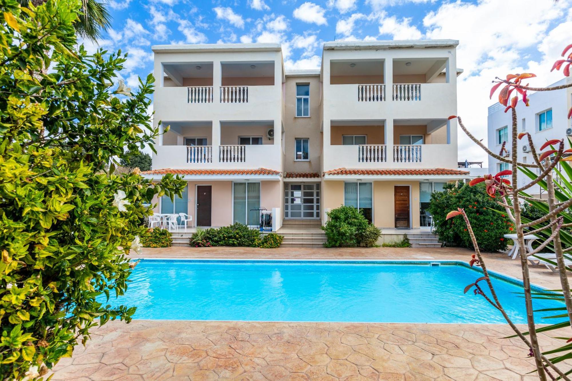 Beautiful 2 Bed Apartment In Paphos Cyprus Екстериор снимка