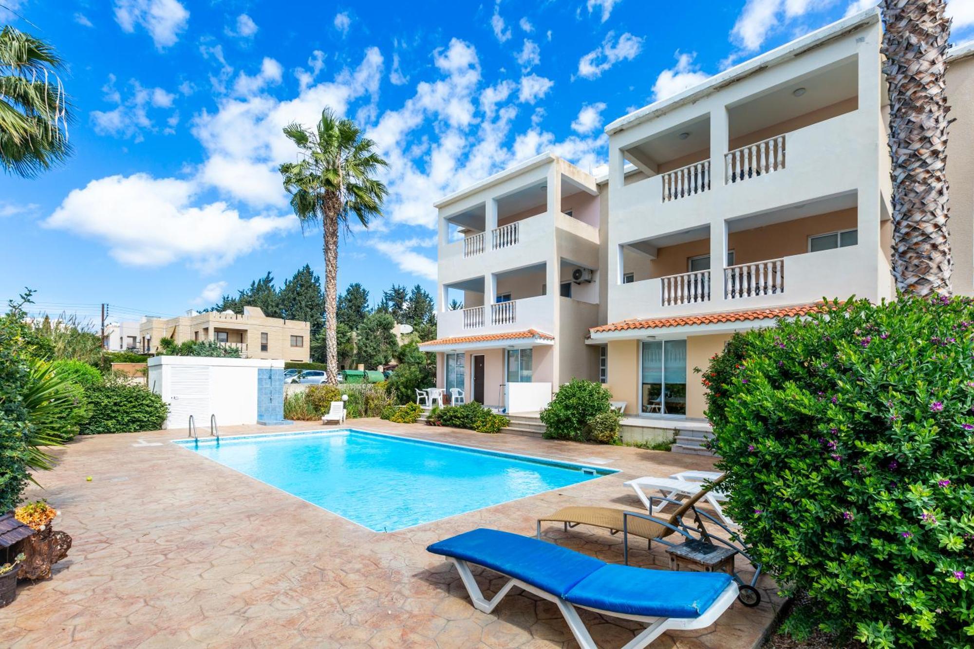 Beautiful 2 Bed Apartment In Paphos Cyprus Екстериор снимка
