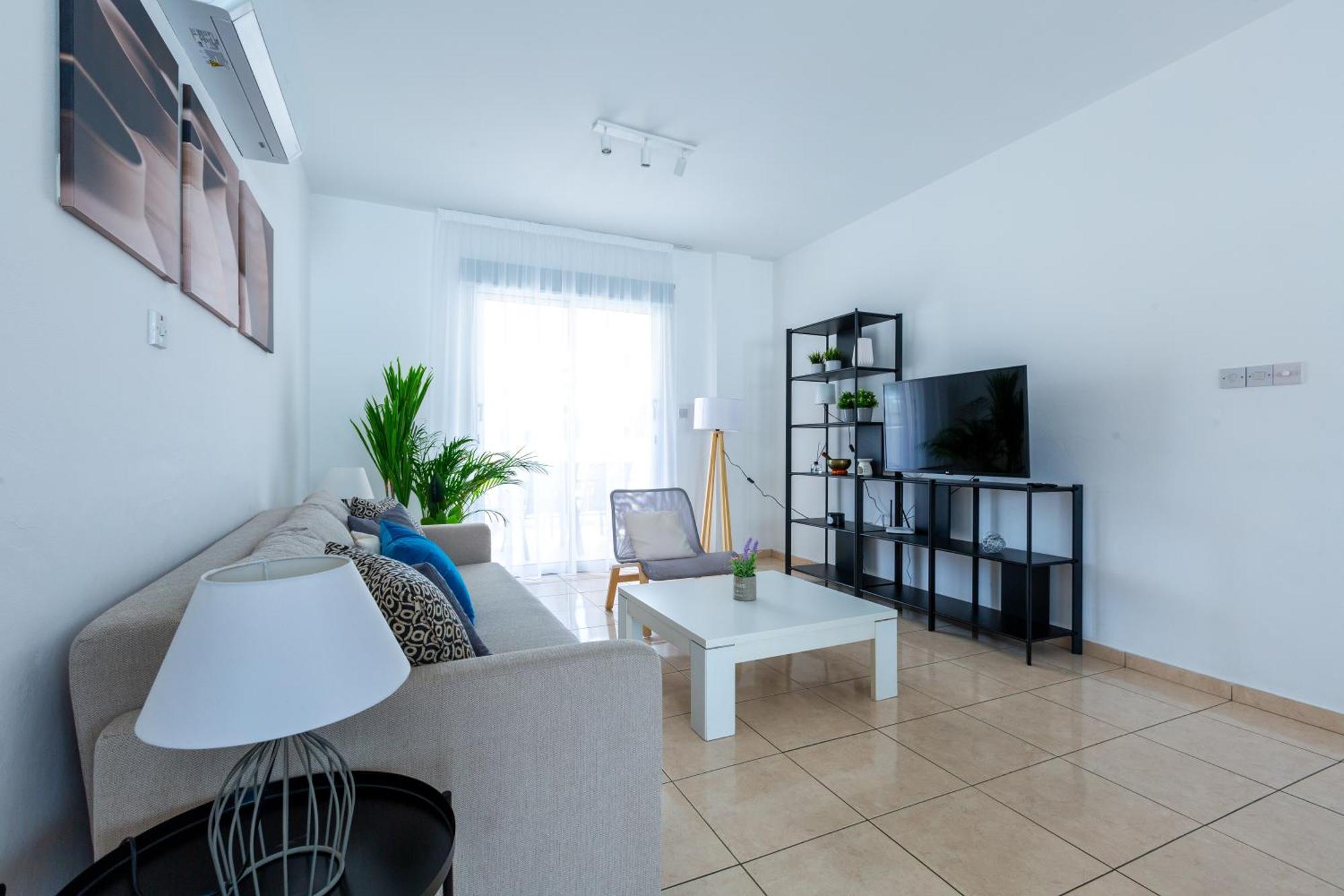 Beautiful 2 Bed Apartment In Paphos Cyprus Екстериор снимка