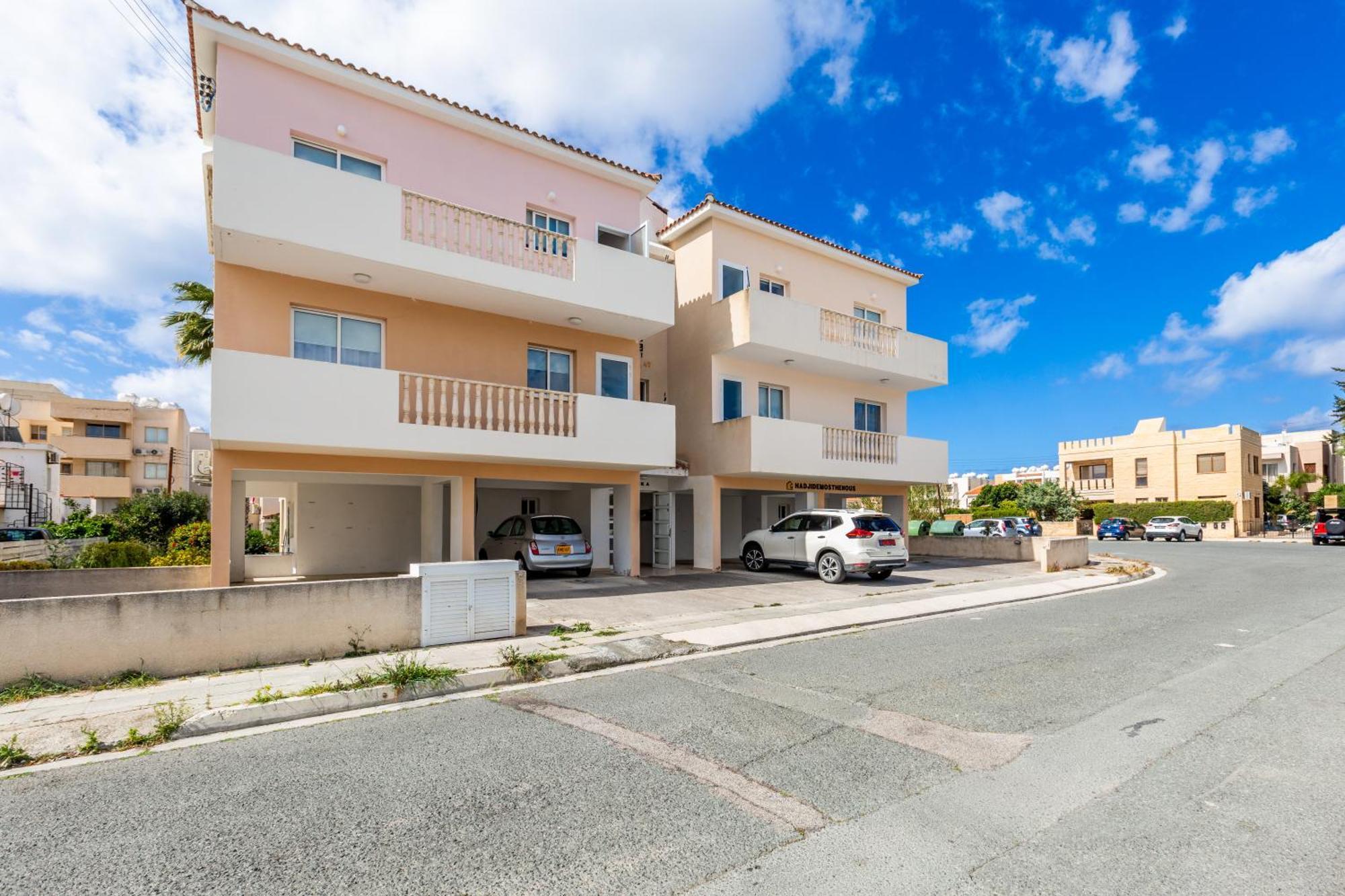Beautiful 2 Bed Apartment In Paphos Cyprus Екстериор снимка