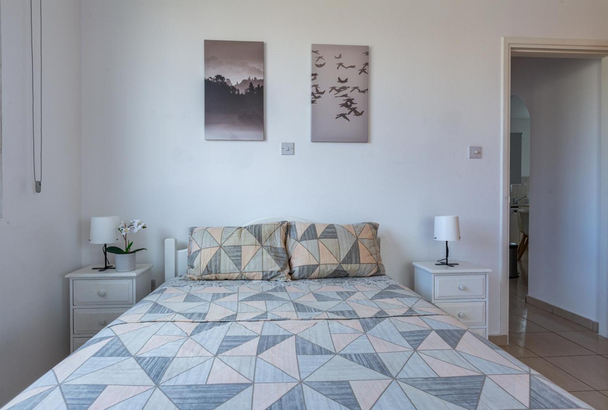 Beautiful 2 Bed Apartment In Paphos Cyprus Екстериор снимка
