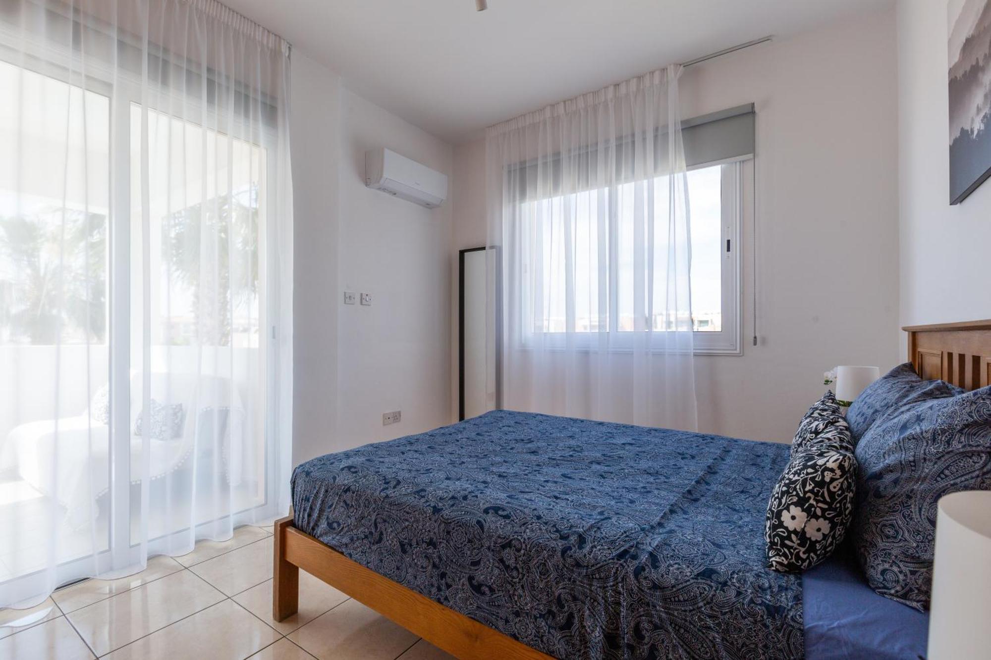 Beautiful 2 Bed Apartment In Paphos Cyprus Екстериор снимка