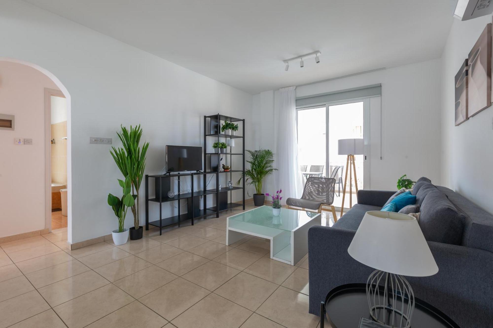 Beautiful 2 Bed Apartment In Paphos Cyprus Екстериор снимка